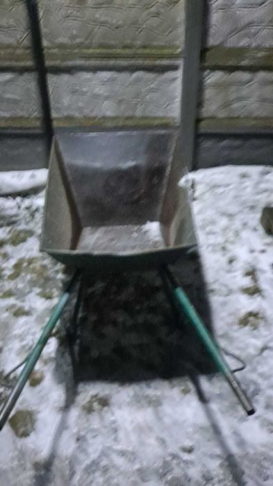 Taczki ogrodowe duże