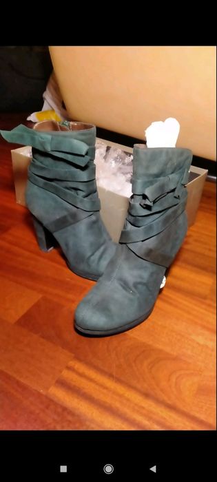 Взуття весна осінь чорітки 38 черевички на каблучку