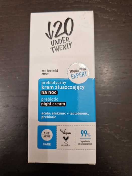 Under twenty (20) krem złuszczający na noc 50ml