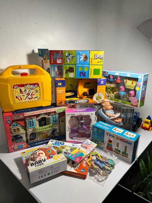 Лот іграшок суміш по оптовій ціні | Терміново!