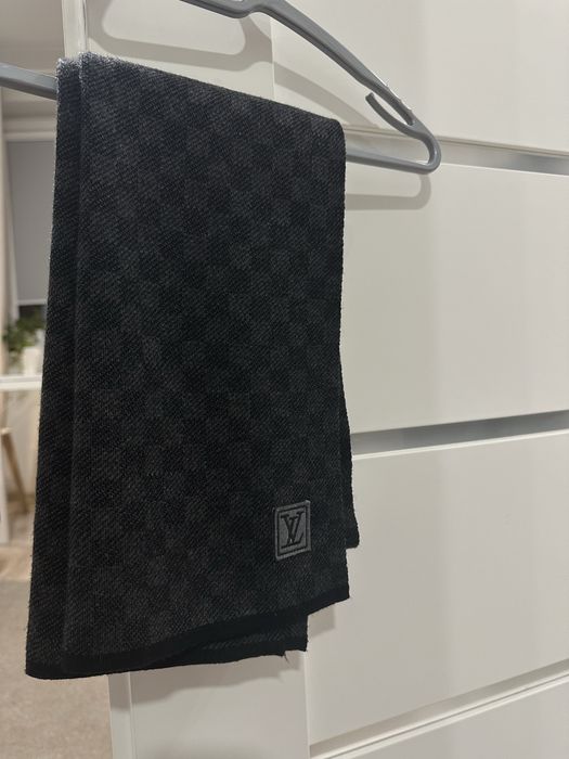 Szalik Louis Vuitton