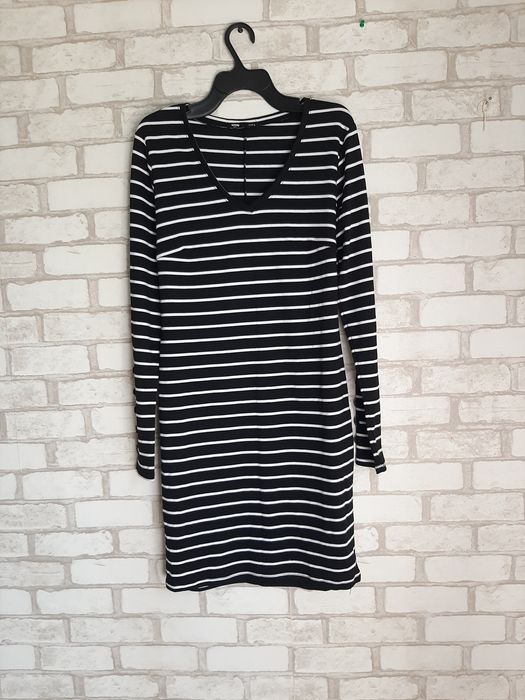 Сукні, плаття 46, 48, M, L