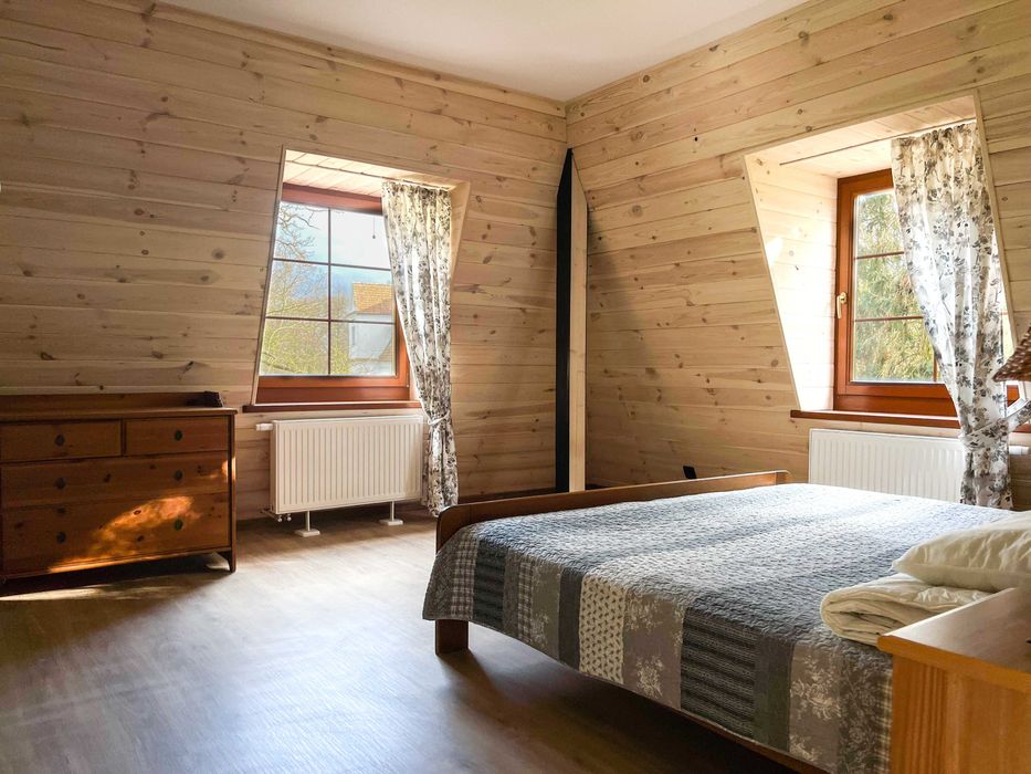 Zabytkowy dworek na wakacje nad jeziorem k/Poznania 80zł/os