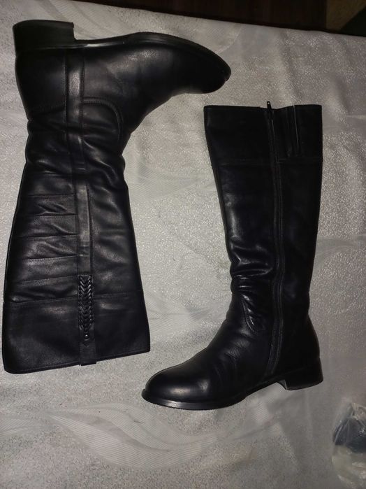Продам сапоги 2 пары