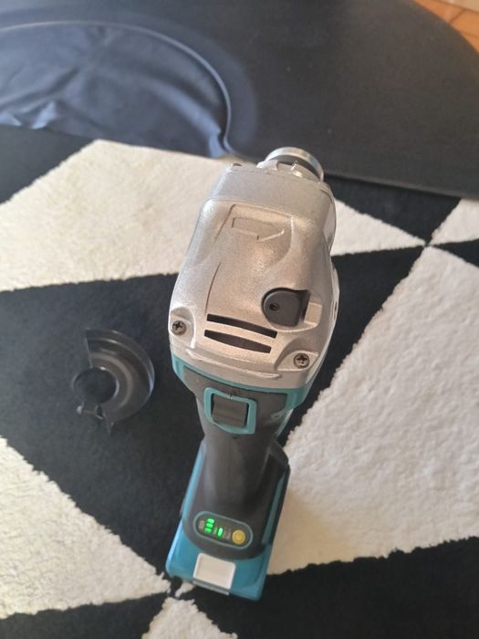 Reberbadeira Makita a batreria