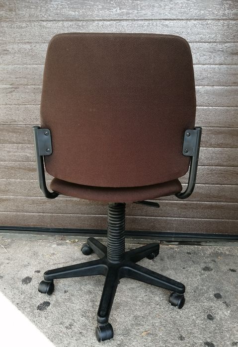 Cadeira de Escritório Castanha
