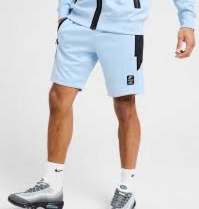 Спортивні шорти Nike р S