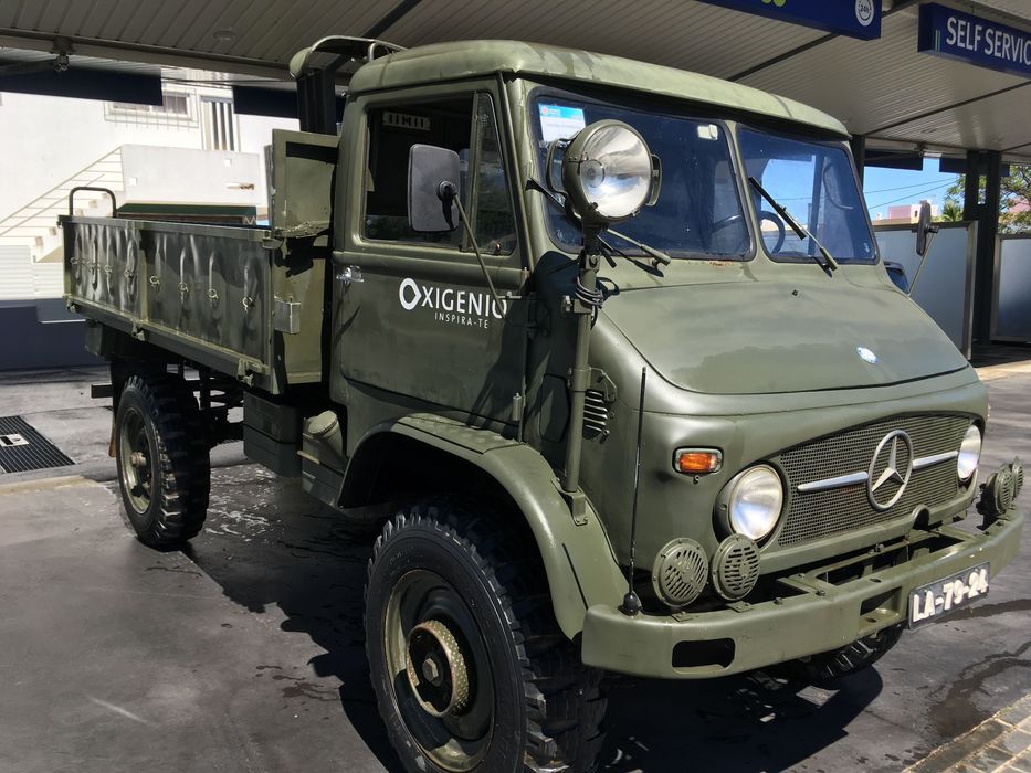 Camião Mercedes Unimog 404-113