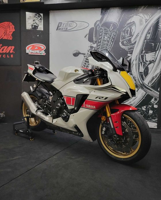 Yamaha YZF-R1 world GP 60th