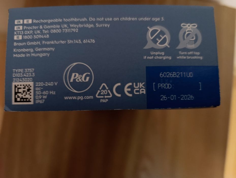 Електрична зубна щітка Oral-B Vitality Pro