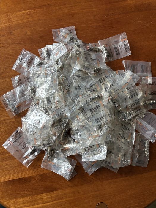 Amphenol BNC 999-226 554-87 USA - Wtyk RF 50 Ohm - NOWY - ORYGINAŁ