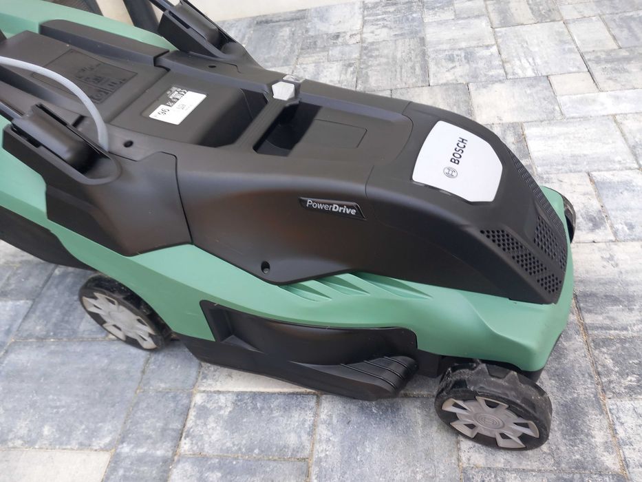 Kosiarka elektryczna Bosch Rotak 650 42 cm najmocnieksza 1700 Wat !!