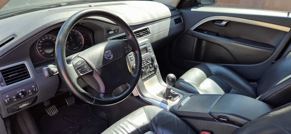 Volvo XC70 D5 AWD 185CV
