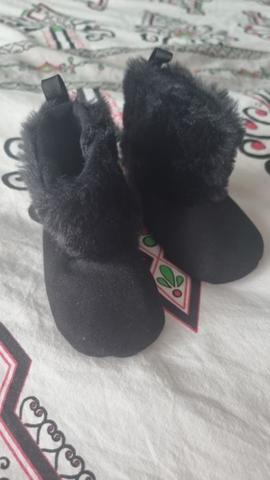 Bamboszki niemowlęce na rzep