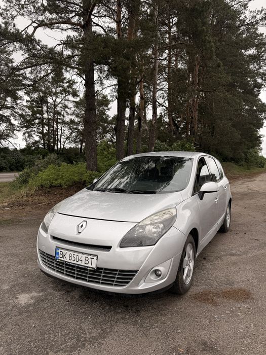 Продам Renault Scenic 2010