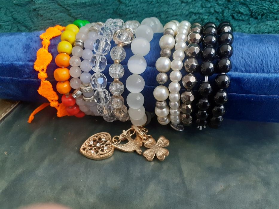 Zestaw bransoletek mix