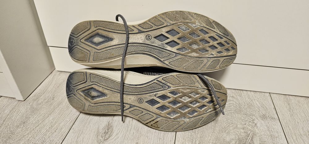 UNDER ARMOUR buty sportowe męskie rozmiar 45 wkładka 28cm