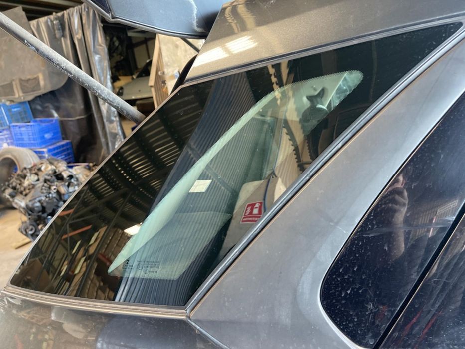Pára-Brisas Traseiro Direito Citroen C4 Picassospacetourer