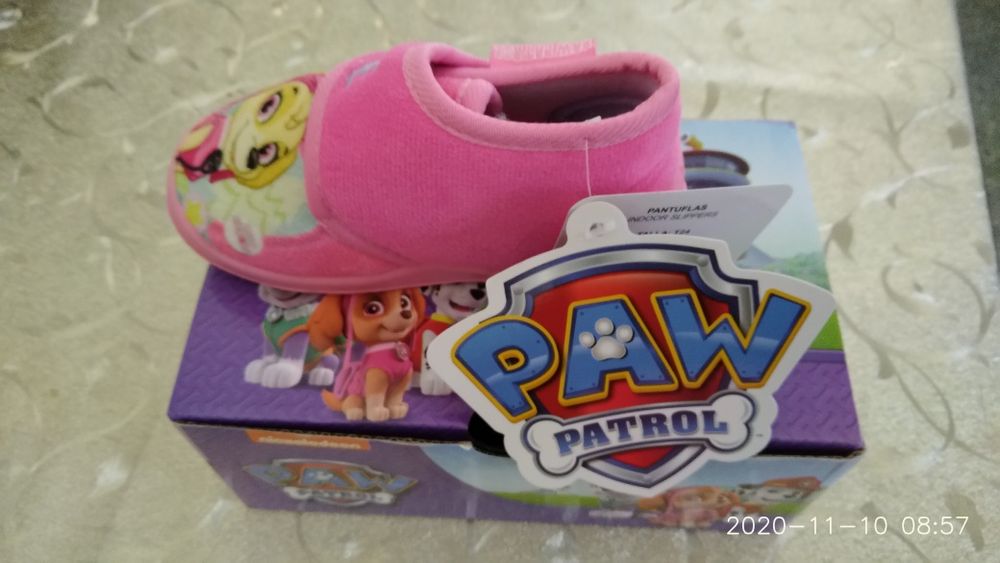 PROMOÇÃO! Pantufas Skye c caixa NOVAS!