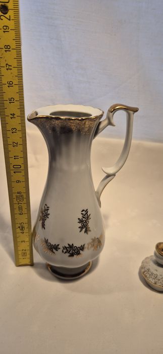 Chodzież porcelanowy zestaw stołowy 2x dzbanuszek oliwa ocet + wazonik