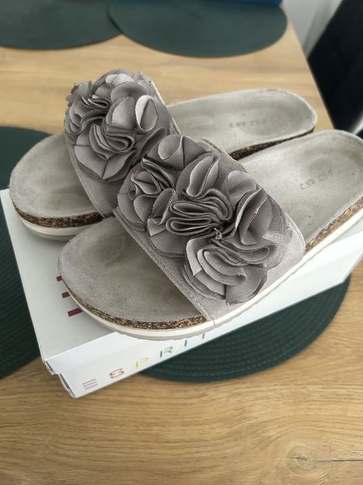 Klapki na podwyższeniu, r. 41