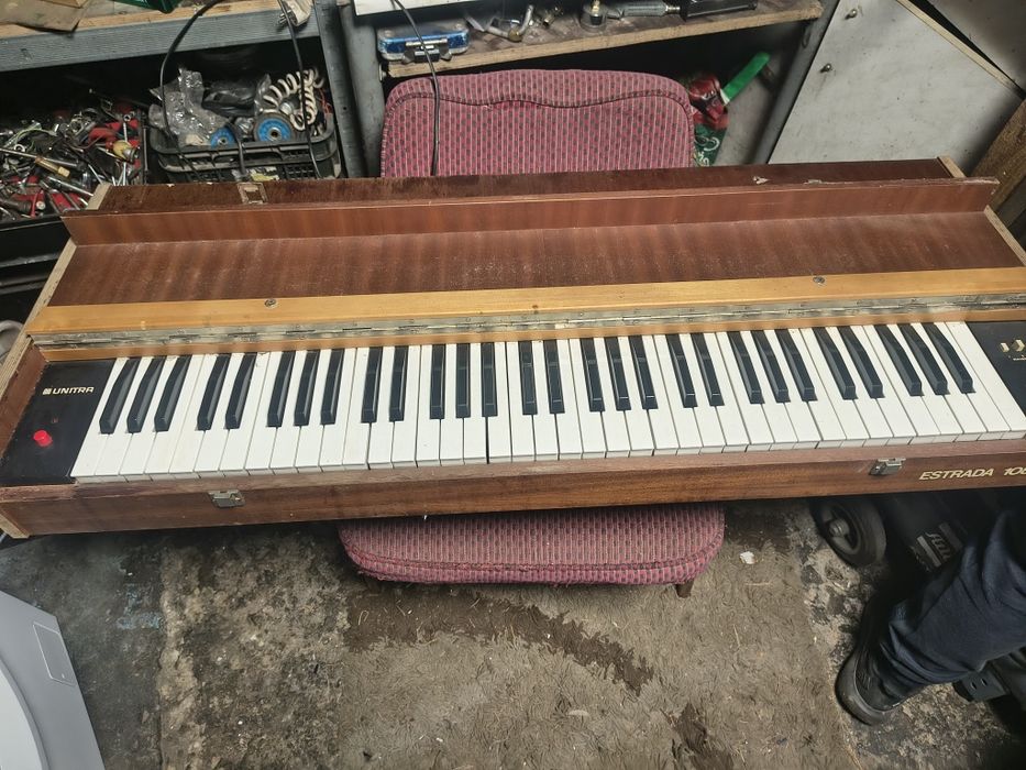 Unitra organy Estrada 108 piano