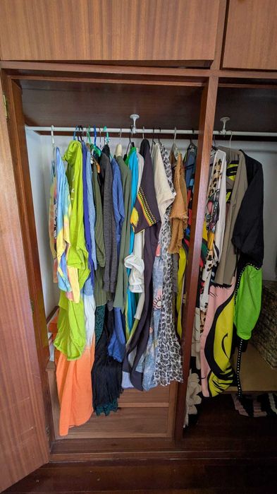 Lote Roupa Mulher XL/XXL multicolorida
