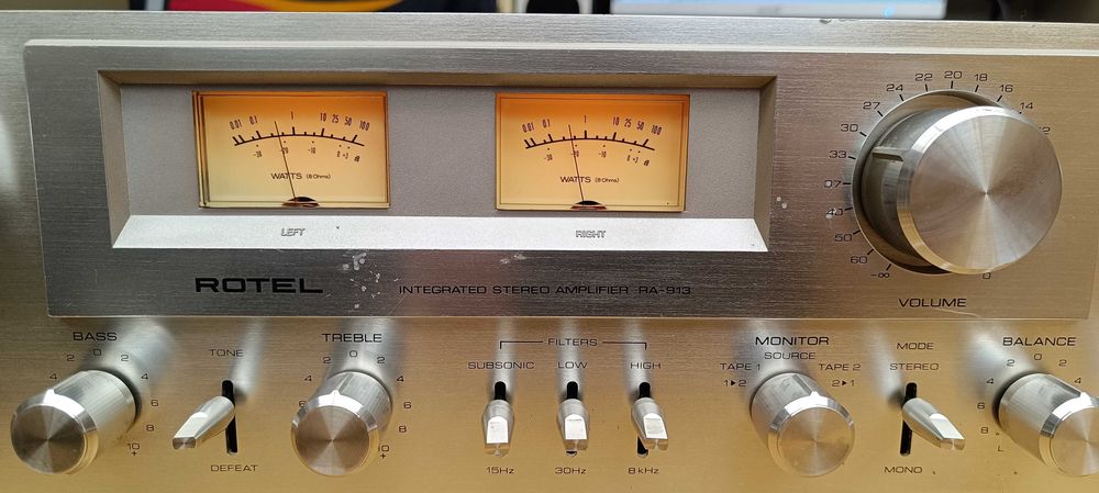 Усилитель  Rotel RA-913 ( в оригіналі !! )