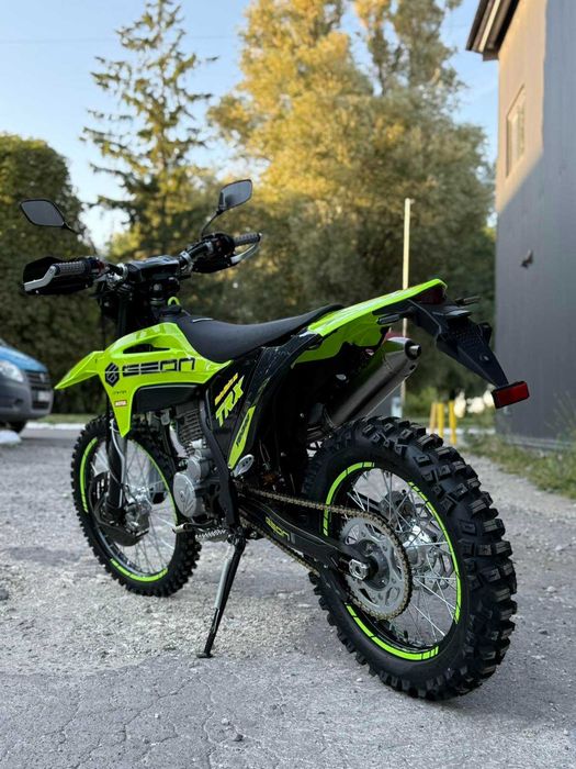 Мотоцикл Geon TRX 300