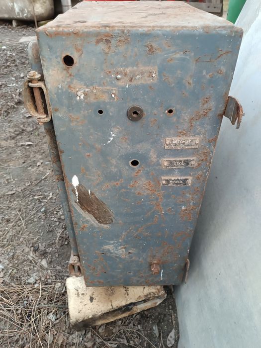 Електричний щиток щит (шафа) електрощит радянський