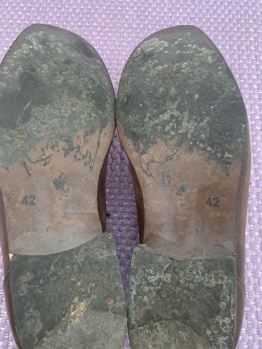 Sapatos de sola 42