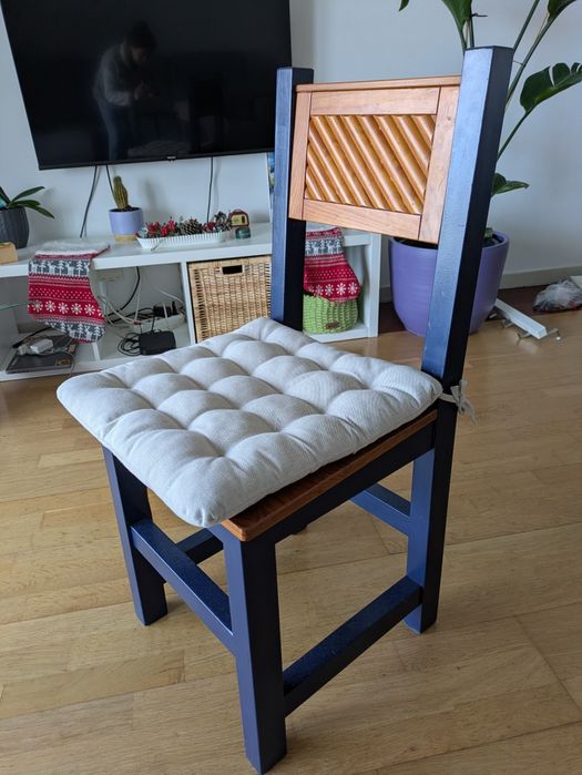 2 cadeiras de madeira maciça restauradas