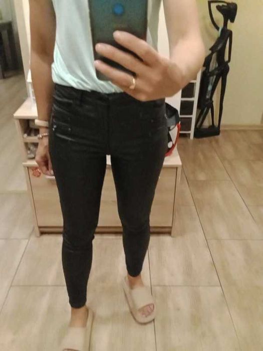 Spodnie woskowane Mohito roz S