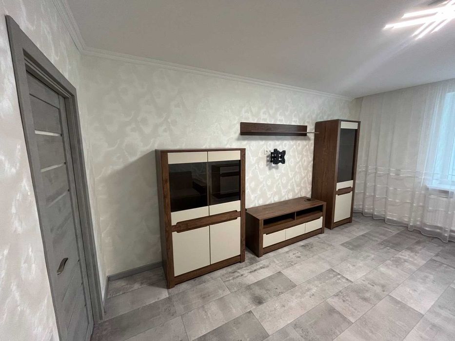 2к квартира На Озерній біля Агори