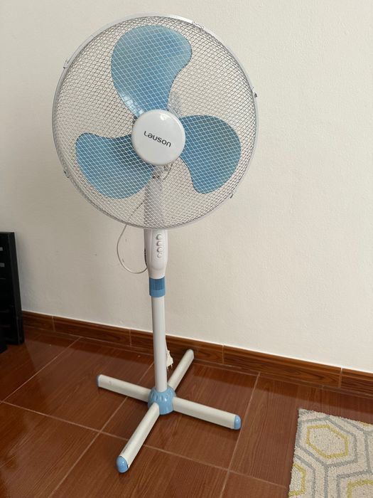Ventilador de pé