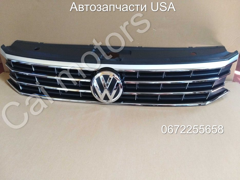 Решетка радиатора бампера центральная накладка Passat B8 B7 Jetta