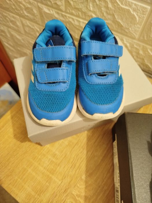 Дві пари дитячий кросівок Adidas 23р.