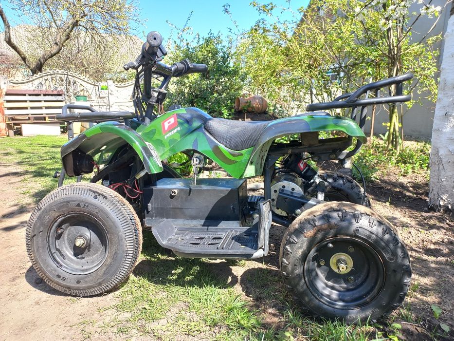 Дитячий квадроцикл Profi