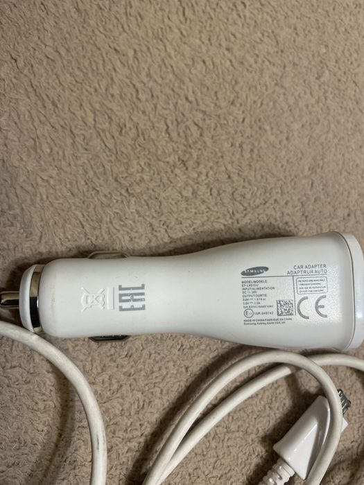Автомобильное зарядное устройство Samsung