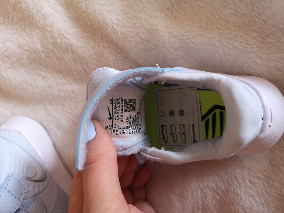 Nowe buciki nike Rozmiar 17