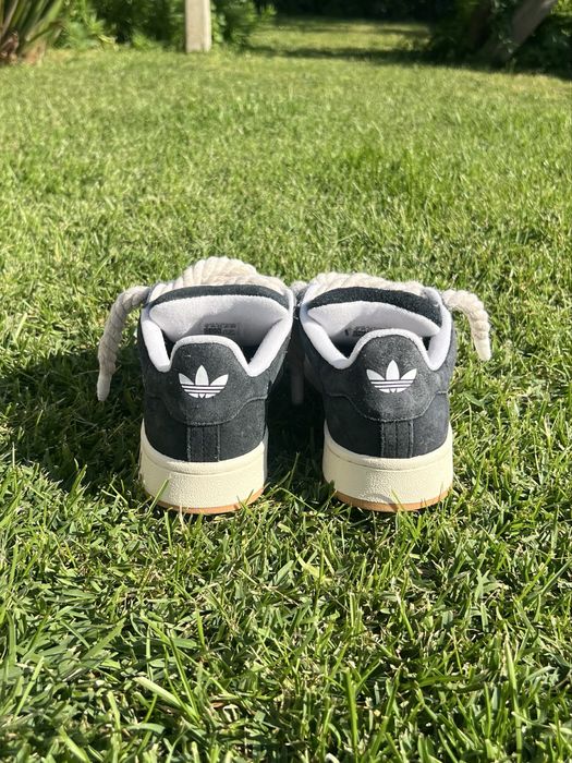 Adidas Campus Pretas w/rope laces