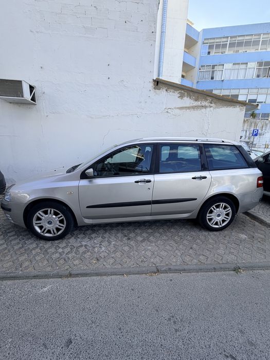 Fiat stilo 16v Well and good conditions, daily used,Manuel gear,petrol,ac/ heater working, radio working Km-202045 Location- Quarteira