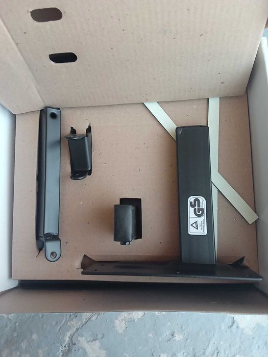 Кронштейн  новий