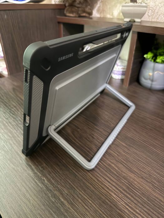 Продаю планшет Samsung Galaxy Tab S9 FE+