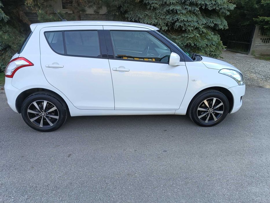 Ładne Suzuki Swift 1.3 4x4 z Niemiec ,Navi kamera Rok Gwarancji