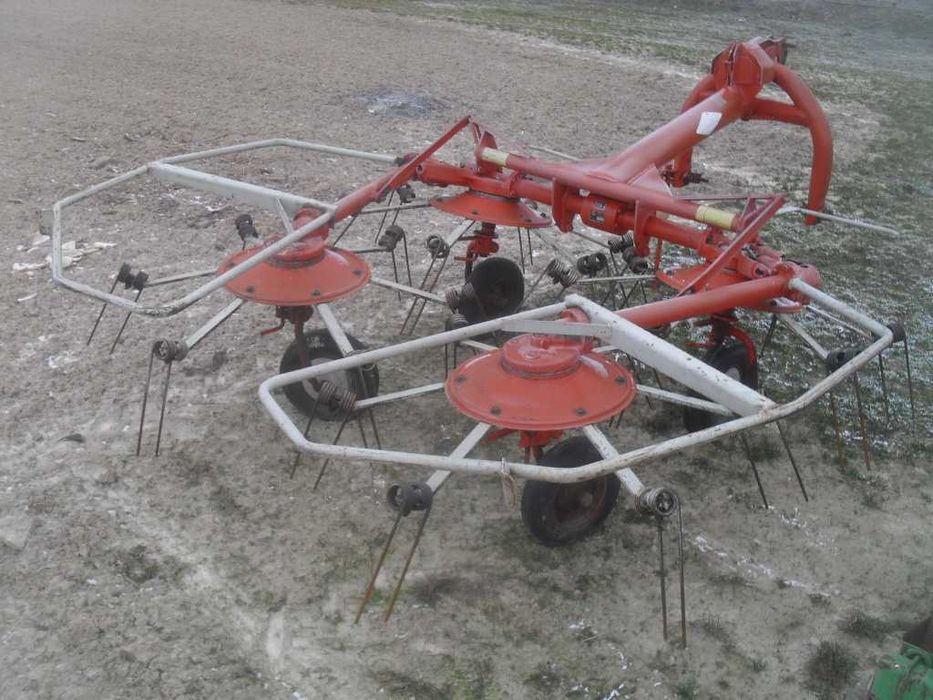 Przetrząsarka ,przewracarka, zgrabiarka , podgrabiarka, pająk do siana