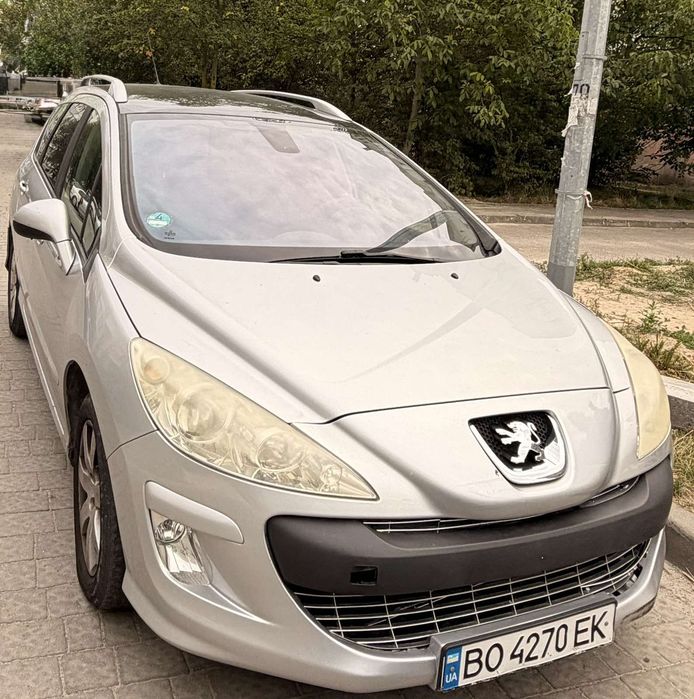 продам Пежо 308 терміново