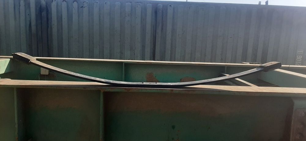 Задня ресора на Mercedes Sprinter 208-316 задній підкорінний лист