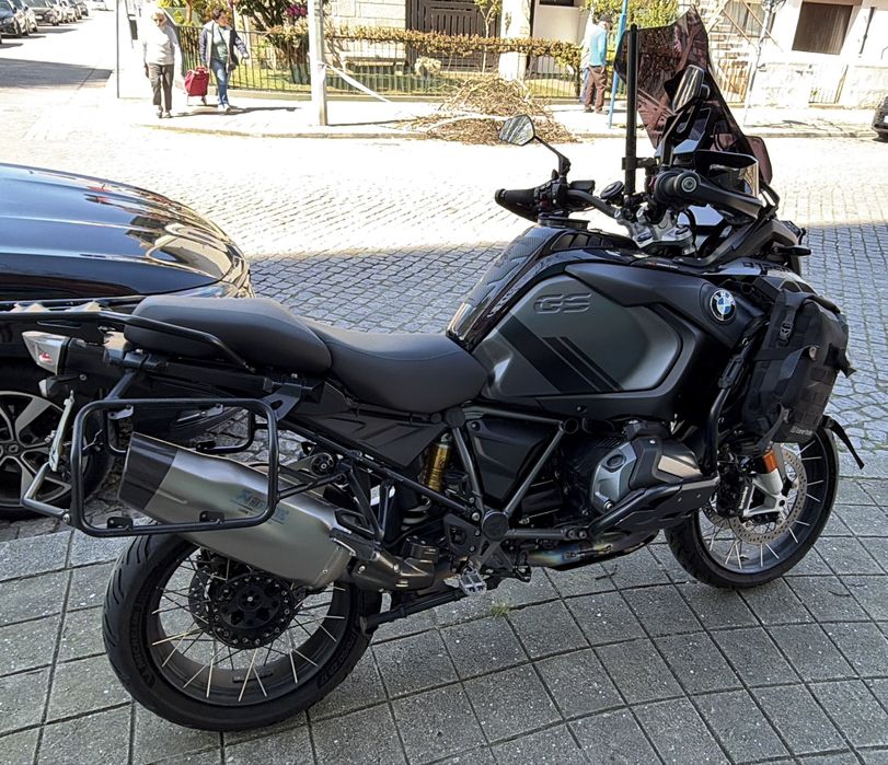 Mota Bmw GsA 1250 triple black