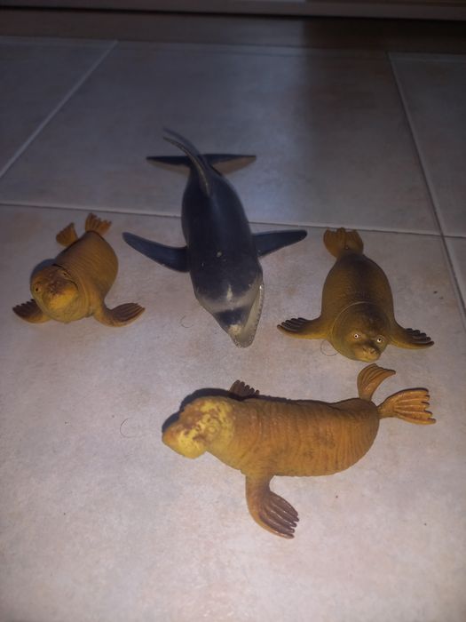 Animais de brincar, da quinta e selvagens